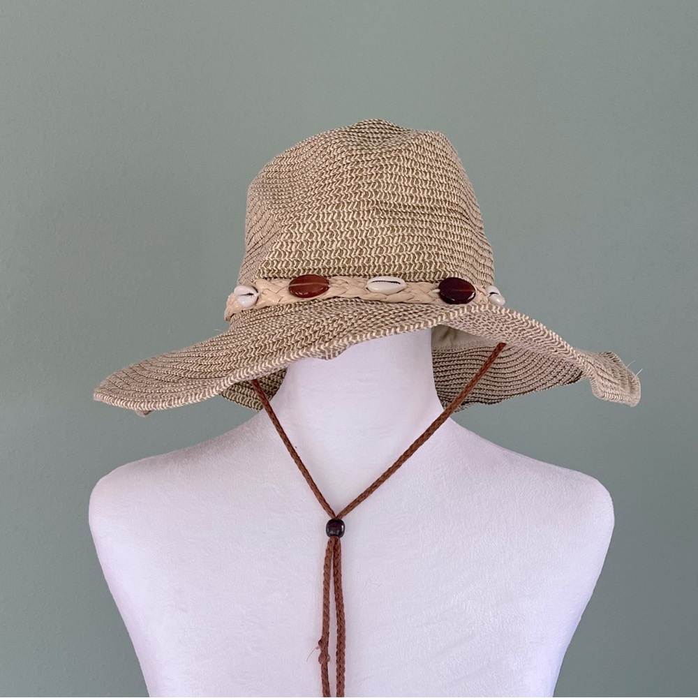Women’s Boho Floppy Packable Paper Straw Hat With Puka Shells Trim